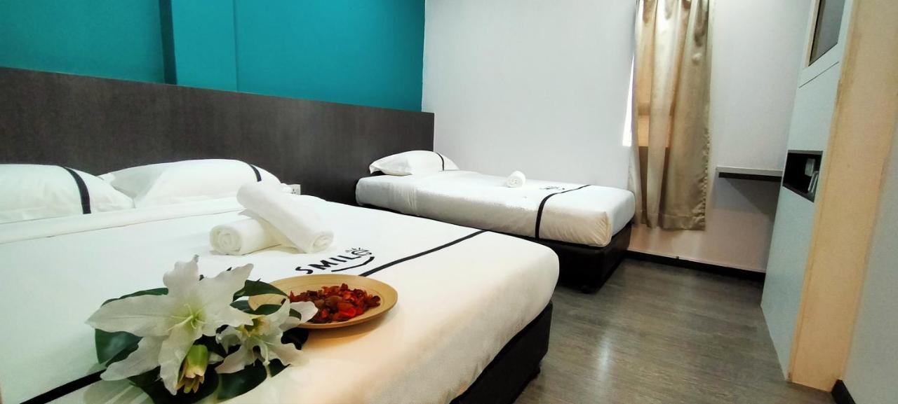 Smile Hotel Petaling Jaya Ss2 Zewnętrze zdjęcie